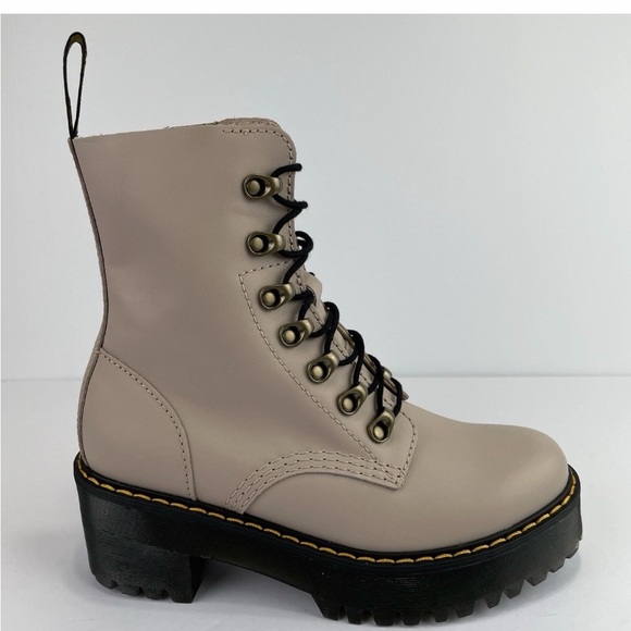 Dr. Martens Leona Boot Taupe / Beige Leather Women’s 7 – Lug Sole - Picture 6 of 8